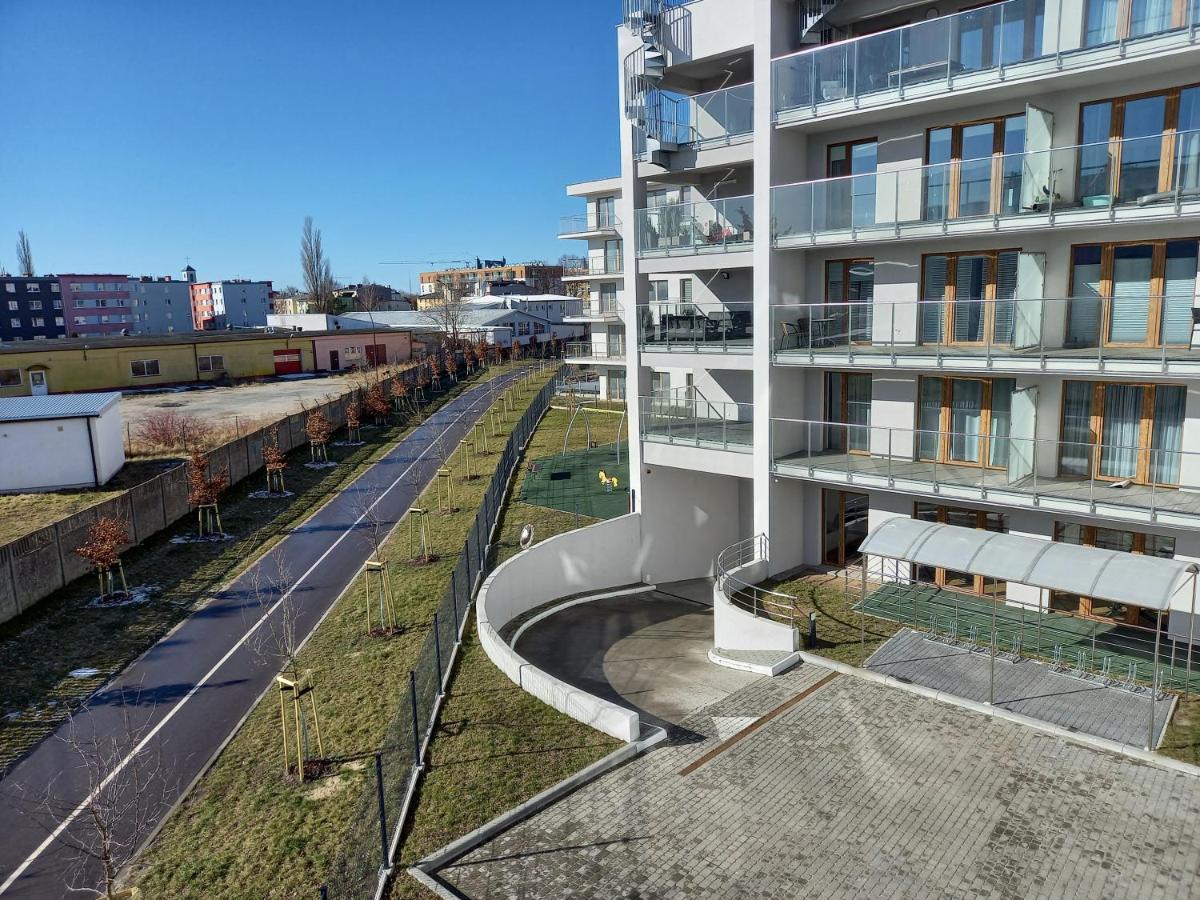 Apartament Mila Z Duzym Tarasem I Miejscem Parkingowym Kolobrzeg Dış mekan fotoğraf